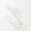 „Petal Anagram“-Pantolette aus weichem Kalbsleder „Petal Anagram“-Pantolette aus weichem Kalbsleder
