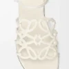 „Petal Anagram“-Sandale aus Kalbsleder „Petal Anagram“-Sandale aus Kalbsleder