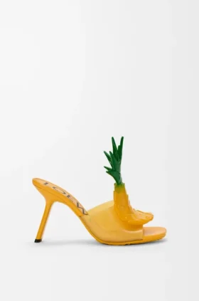 „Petal Pineapple“-Sandale aus PVC