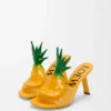 „Petal Pineapple“-Sandale aus PVC „Petal Pineapple“-Sandale aus PVC