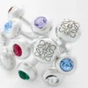 Push-Pin-Ohrringe aus Sterlingsilber und Kristallen Push-Pin-Ohrringe aus Sterlingsilber und Kristallen