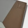 Puzzle-Portemonnaie zum Aufklappen aus klassischem Kalbsleder