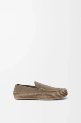 Rio-Loafer aus Wildleder und Raffia Rio-Loafer aus Wildleder und Raffia