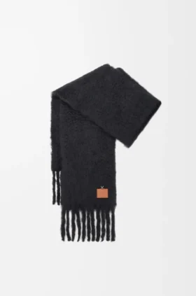 Schal aus einer Mohair- und Wollmischung