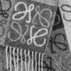 Schal aus Wolle und Kaschmir Schal aus Wolle und Kaschmir