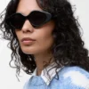 Schmale Sonnenbrille in Dreiecksform Schmale Sonnenbrille in Dreiecksform