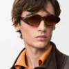 Schmale Sonnenbrille in Dreiecksform