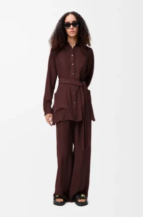 Seidenbluse mit Gürtel