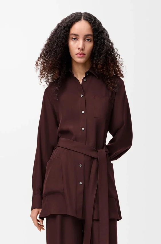 Seidenbluse mit Gürtel Seidenbluse mit Gürtel