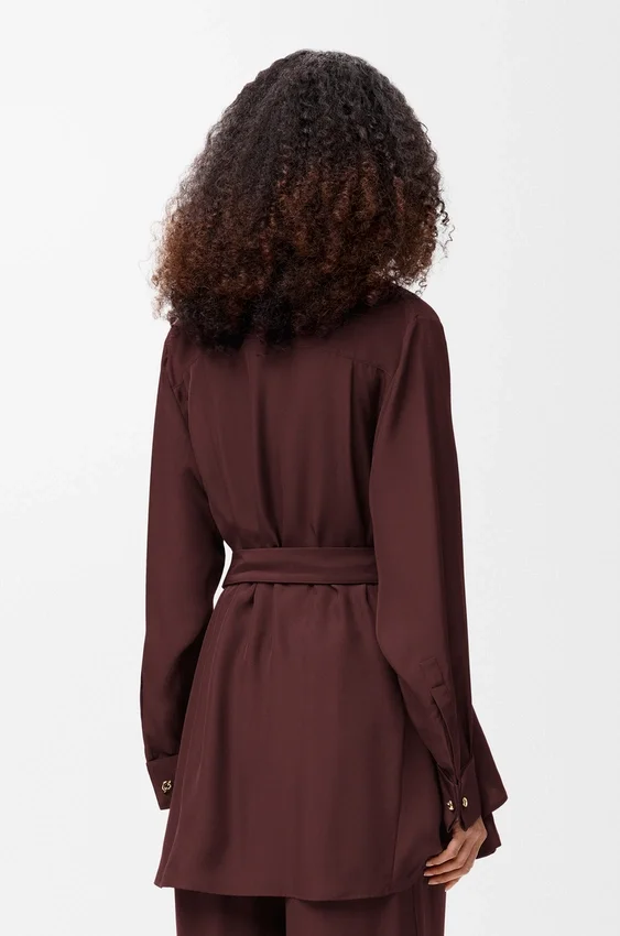 Seidenbluse mit Gürtel Seidenbluse mit Gürtel