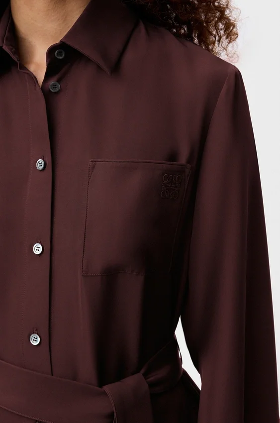 Seidenbluse mit Gürtel Seidenbluse mit Gürtel