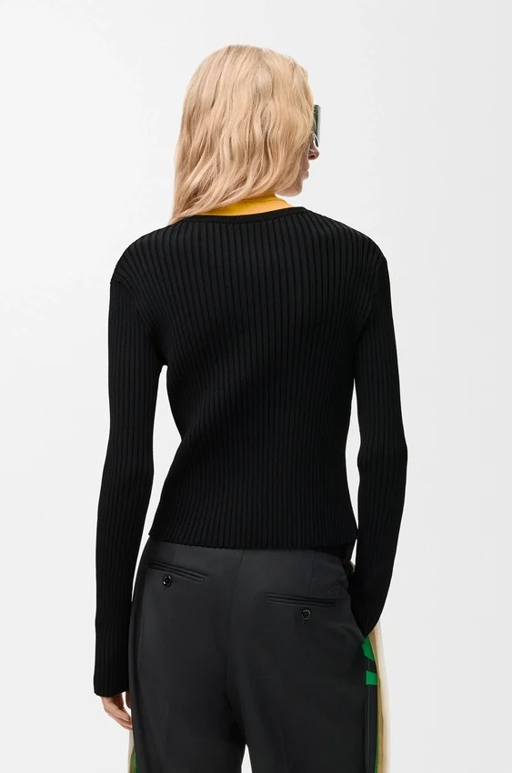 Strickjacke aus Viskose-Mischung Strickjacke aus Viskose-Mischung
