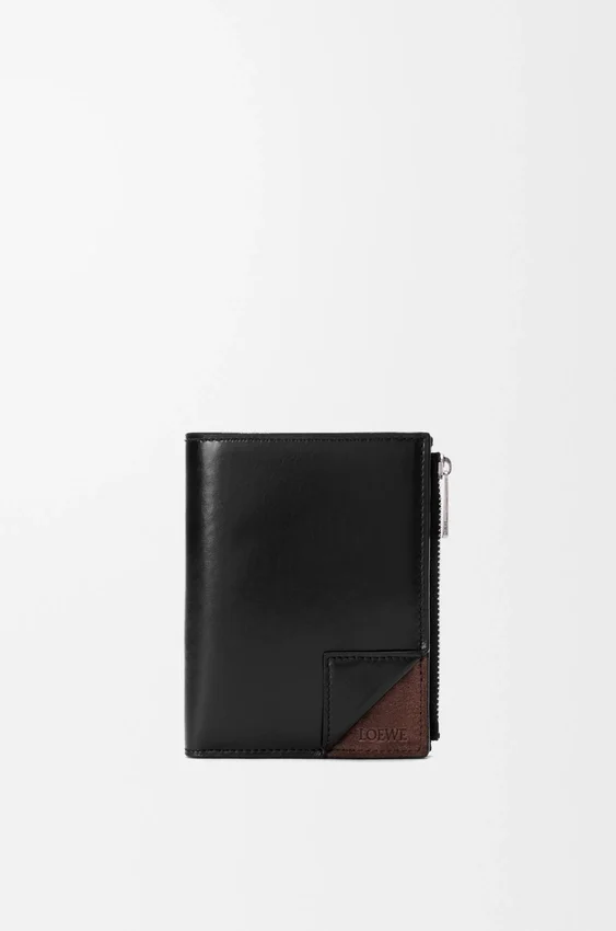 Switch Slim Compact Portemonnaie aus geschmeidigem genarbtem Kalbsleder und Wildleder Switch Slim Compact Portemonnaie aus geschmeidigem genarbtem Kalbsleder und Wildleder