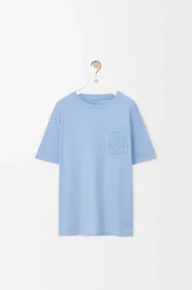 T-Shirt in lockerer Passform aus Baumwolle
