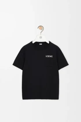 T-Shirt in lockerer Passform aus Baumwolle T-Shirt in lockerer Passform aus Baumwolle