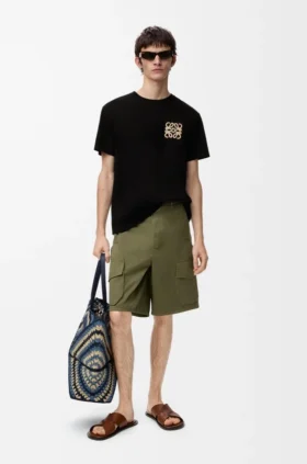 T-Shirt in lockerer Passform aus Baumwolle T-Shirt in lockerer Passform aus Baumwolle