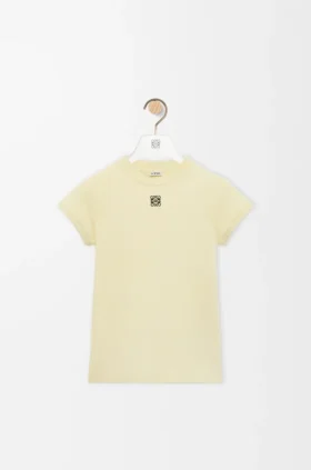 T-Shirt in schmaler Passform aus Baumwollmischung