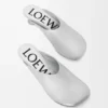 Toy-Pantolette aus laminiertem Lammleder Toy-Pantolette aus laminiertem Lammleder