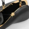 „Twisted“ Minaudière aus Nappa-Lammleder „Twisted“ Minaudière aus Nappa-Lammleder