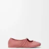 Weiche Ballerinas mit „Pebble“-Muster aus Nappa-Lammleder Weiche Ballerinas mit „Pebble“-Muster aus Nappa-Lammleder