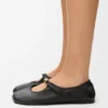 Weiche Ballerinas mit „Pebble“-Muster aus Nappa-Lammleder Weiche Ballerinas mit „Pebble“-Muster aus Nappa-Lammleder