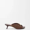 Weiche Pantolette mit „Pebble“-Design aus Stoff in Raffia-Optik Weiche Pantolette mit „Pebble“-Design aus Stoff in Raffia-Optik