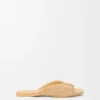 Weiche Pantolette mit „Pebble“-Design aus Stoff in Raffia-Optik Weiche Pantolette mit „Pebble“-Design aus Stoff in Raffia-Optik