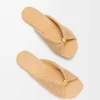 Weiche Pantolette mit „Pebble“-Design aus Stoff in Raffia-Optik Weiche Pantolette mit „Pebble“-Design aus Stoff in Raffia-Optik