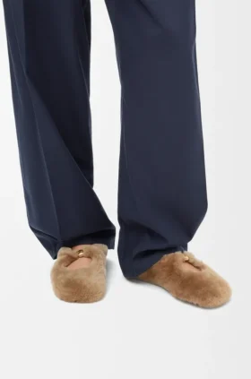 Weiche „Pebble“-Ballerinas aus Lammfell