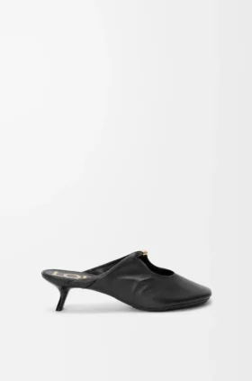 Weiche „Pebble“-Pantolette aus Nappa-Lammleder Weiche „Pebble“-Pantolette aus Nappa-Lammleder