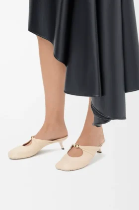 Weiche „Pebble“-Pantolette aus Nappa-Lammleder
