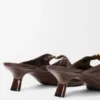 Weiche „Pebble“-Pantolette aus Nappa-Lammleder Weiche „Pebble“-Pantolette aus Nappa-Lammleder