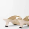 Weiche „Pebble“-Pantolette aus Nappa-Lammleder Weiche „Pebble“-Pantolette aus Nappa-Lammleder