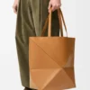 XL Puzzle Fold Tote aus glänzendem Kalbsleder XL Puzzle Fold Tote aus glänzendem Kalbsleder