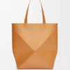 XL Puzzle Fold Tote aus glänzendem Kalbsleder XL Puzzle Fold Tote aus glänzendem Kalbsleder