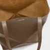 XL Puzzle Fold Tote aus glänzendem Kalbsleder XL Puzzle Fold Tote aus glänzendem Kalbsleder