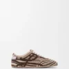 Yago Sneaker aus besticktem Canvas Yago Sneaker aus besticktem Canvas